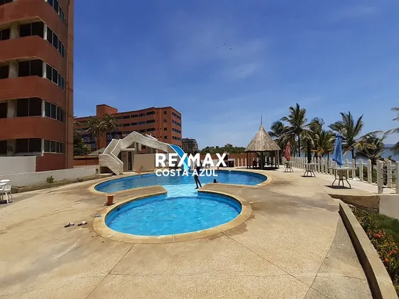 Remax Vende Apartamento En El Conjunto Guaruja Tucacas, Falcon 