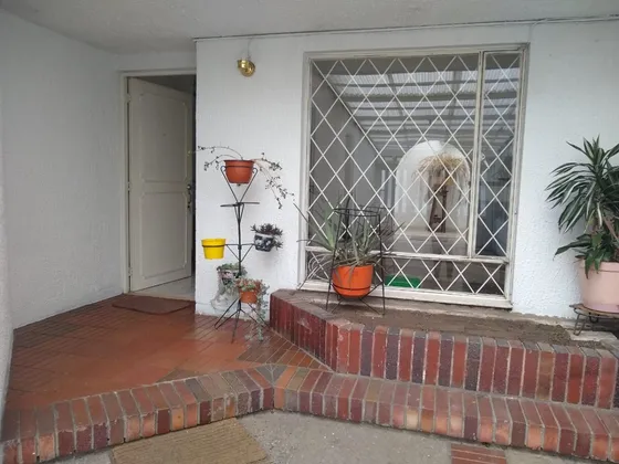 Hermosa Casa De 2 Pisos En Nueva Villa Del Prado. Buen Acceso A Transporte Y A Centros Comerciales Como El Santafé, Jumbo, Alkosto, Exito Norte, Homecenter.