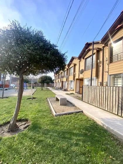Arriendo Casa Condominio José Gil De Castro - Rancagua