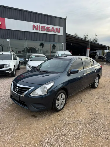 Nissan Versa 1.6 Drive Mt
