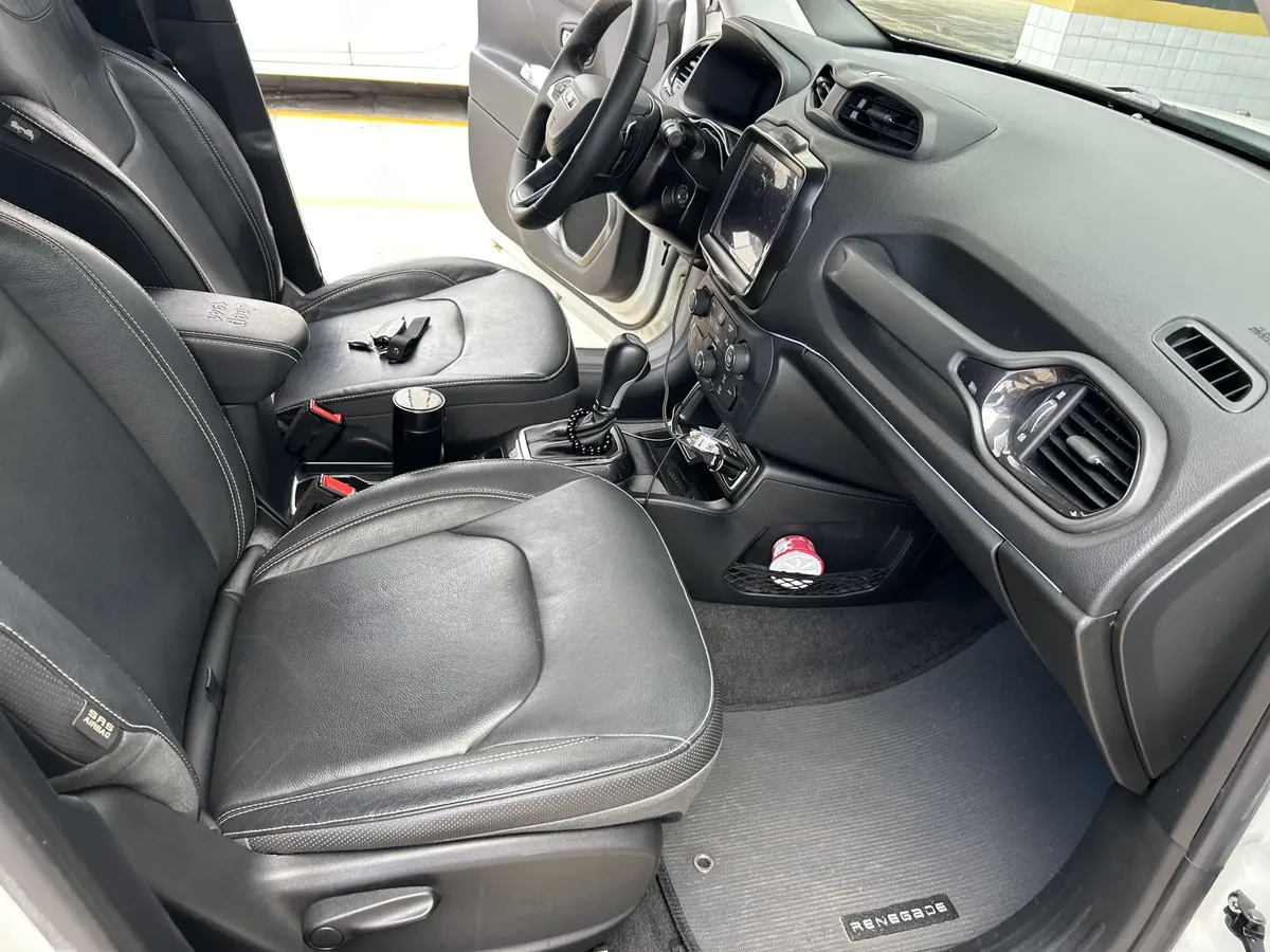 Jeep Renegade 2023 1.3 Longitude Turbo Flex Aut. (t270) 5p — foto 7