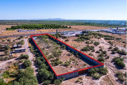 Terreno En Venta Con Ubicación Estratégica Y Servicios Cercanos, San Pedro, Coahuila