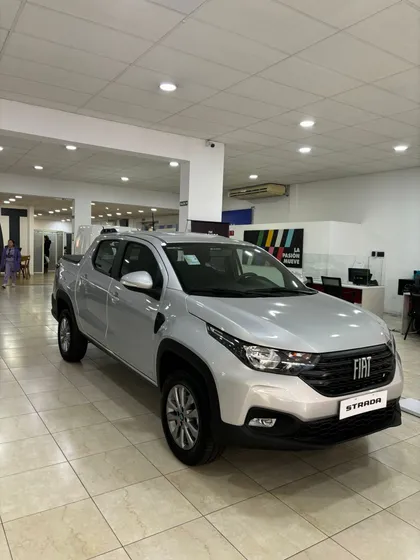 Fiat Strada 1.4 8v Freedom Cd