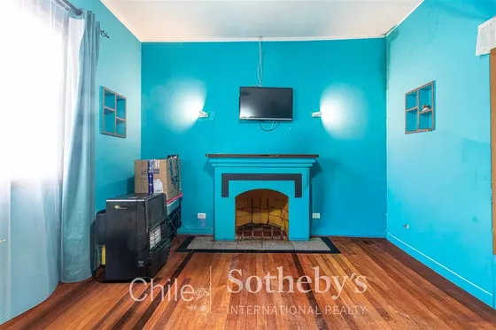 Casa En Venta De 4 Dorm. En Ñuñoa