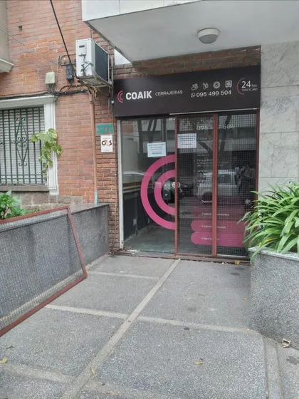 Local Comercial En Pagola Y Berro Con Renta !!