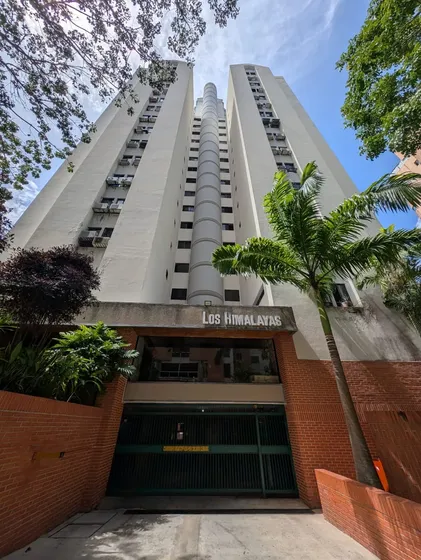 Grey Zuloaga De Inzitu Realtors Vende Apartamento En Valencia El Bosque Residencias Luxor Solo Clientes Directos