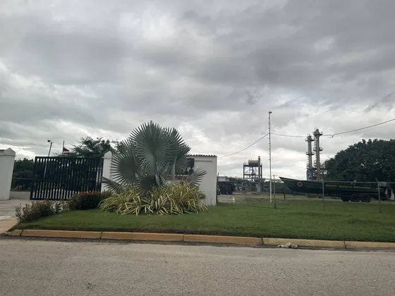 Venta De Parcela De Terreno En Zona Industrial El Tigre G.g
