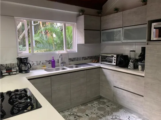 Venta. Casa. Medellín. Superior. P.1 C. 4755617