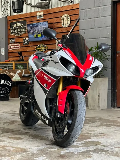 Yamaha Yzf R1 1.000cc 2012 Cbr Kawasaki 600 Rr Bmw