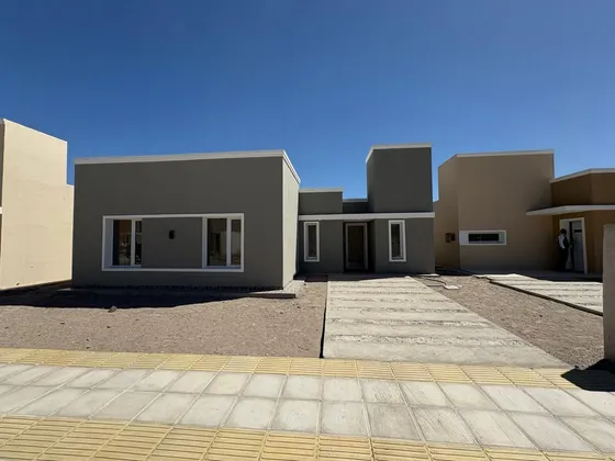 Vende Casa De 2 Dormitorios Plottier