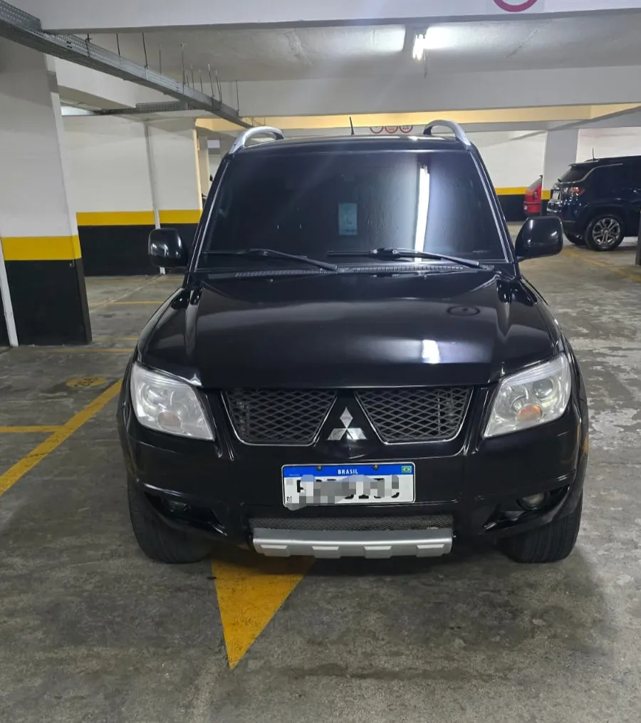 Mitsubishi Pajero Tr4 2013 2.0 4x2 Flex Aut. 5p — foto 4