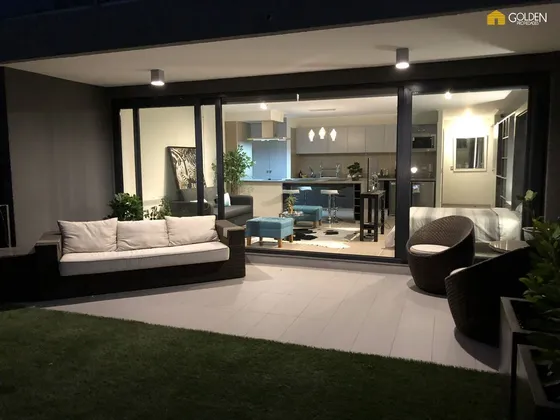 Departamento En Venta Con Jardín Propio En Las Condes