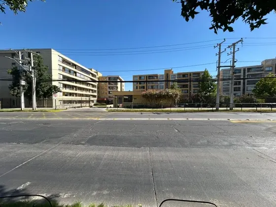 Amplio Departamento 3d 2b En Condominio La Florida