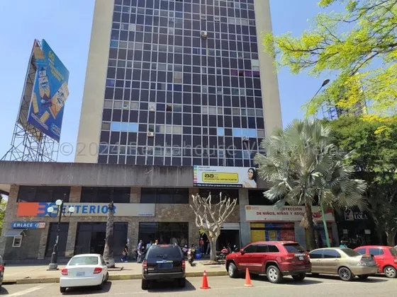 Local Con Clinica Odontologica Totalmente Equipada En Venta Norte A Pie De Calle   Av Bolivar Valencia Carabobo Leida Falcon Lf25-3317