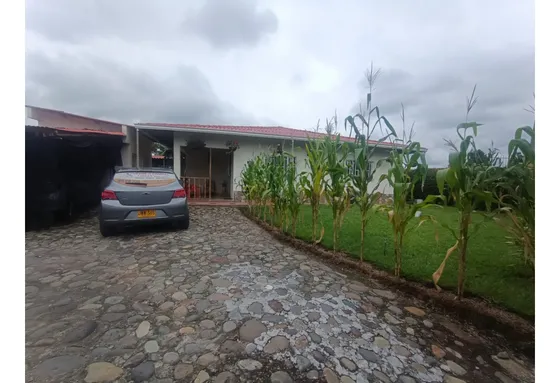 Se Vende Casa Campestre Vía Armenia - La Tebaida