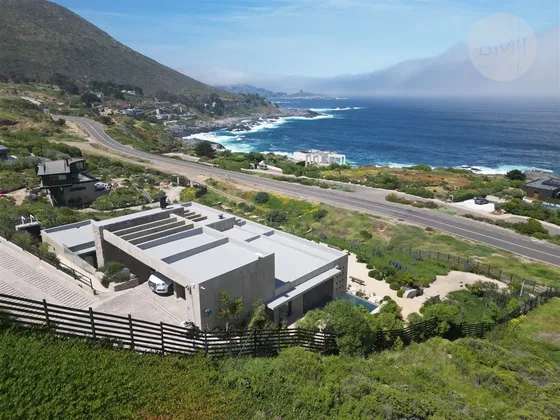 Estupenda Casa En Zapallar Norte Con Imponente Vista Al Mar