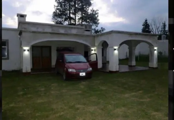 Casa Quinta Apto Credito Cerca Del Acceso Oeste