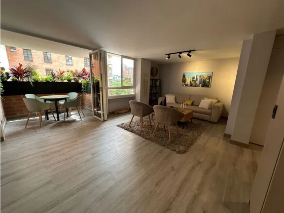 Venta Apartamento Reformado Clinc. Med Poblado Medellín 140 Mts2 