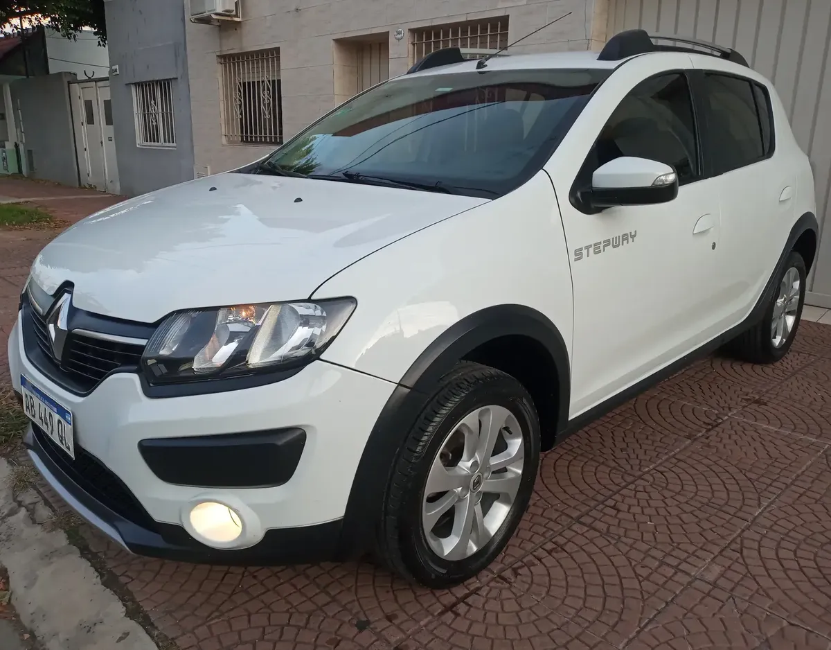 Renault Sandero Stepway 1.6 Privilege 105 hp