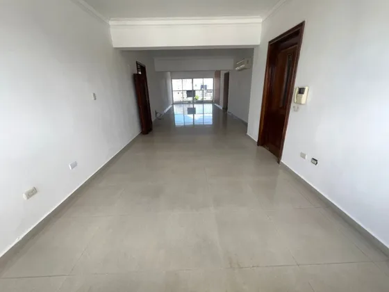 Apartamentos En Alquiler En Ensanche Naco Con Línea Blanca  2 Habitación  2 Baños,  Cocina  Sala Comedor Balcón  Área De Lavandería,  2 Estacionamiento Torre Cuenta Con Ascensor Planta Full  Precio Us