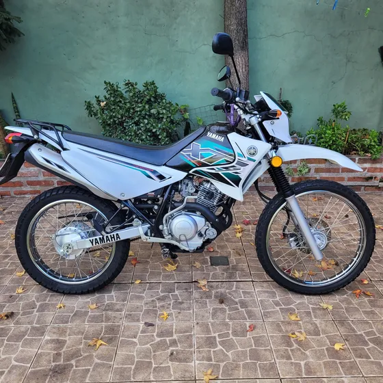 Yamaha Xtz 125 2017 Blanco, Negro Y Verde