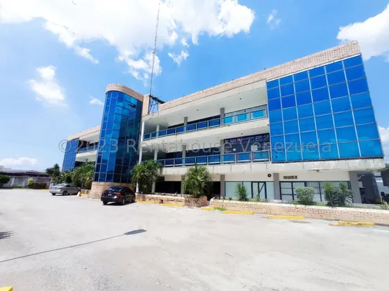 Local En Alquiler C.c Intercomunal Turmero Aragua Cod. 24-8995 Yb