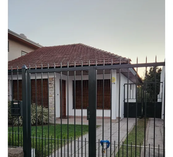 Chalet Recien Reciclado - Impecable Estado