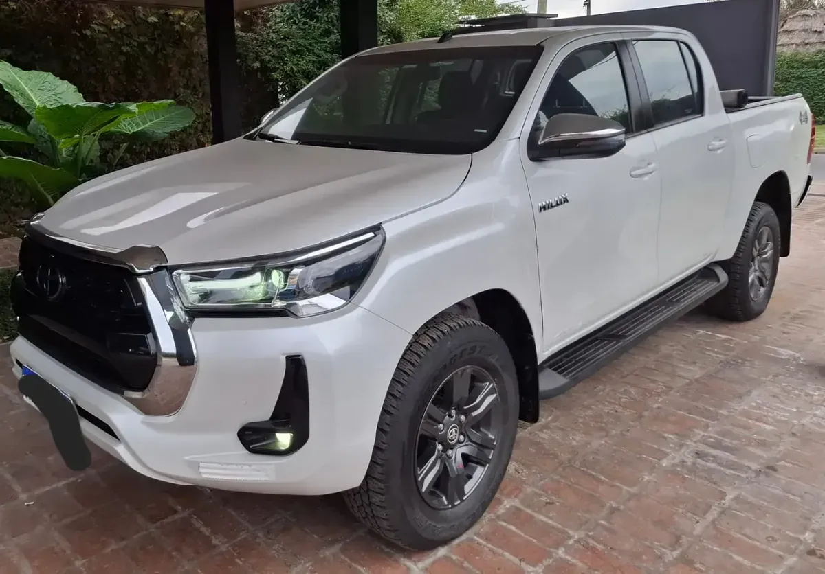Toyota Hilux SRV 4x4 TDI Automatic Transmission 204 HP