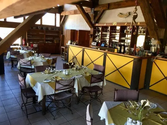 Vende Propiedad Comercial, Restaurante Y Casa, Los Andes