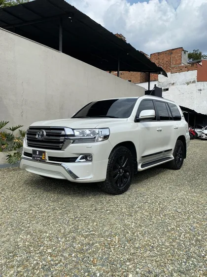Toyota Land Cruiser 4.5 Imperial Fl Lc200 Diésel