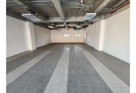 Local 173m2 Habilitado Strip Center Ciudad Empresarial