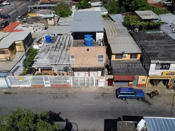 Edel Vargas Alquila Local Amplio En Zona Centro Este Con Cava Cuarto Equipado Completamente Para Elaborar Productos Lácteos. Renta House