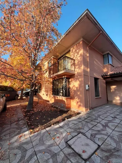 Arriendo Hermosa Casa En Ciudad Satélite Maipu