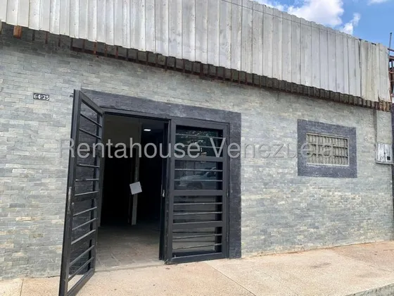 Local Comercial En Alquiler En Cabudare La Mata Posee Área De Recepción Cocina Oficinas Depósitos Y Baños Cod 25 14849 Comunícate Soy Gabi Irastorza                                                    