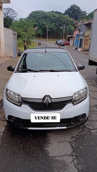 Renault Sandero 1.0 16v Expression Hi-flex 5p