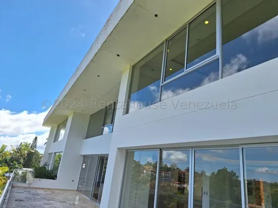 Leandro Manzano Casa En Venta, La Lagunita Country Club Mls #24-16055 As