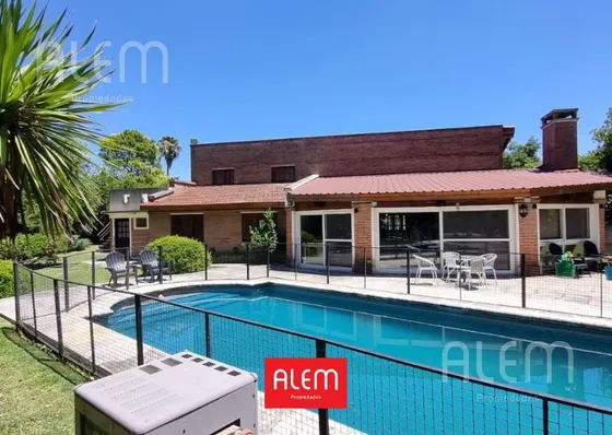 Casa En Alquiler En El Ombu | 3 Dormitorios | Doble Lote