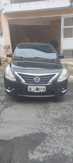 Nissan Versa 1.6 16v Sl Aut. 4p