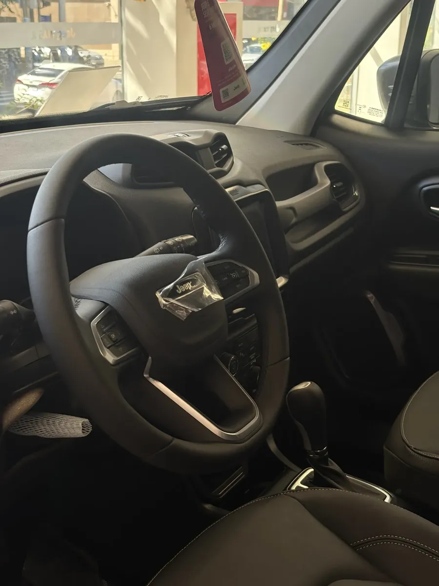 Jeep Renegade 2026 1.3 Longitude Turbo Flex Aut. (t270) 5p — foto 9