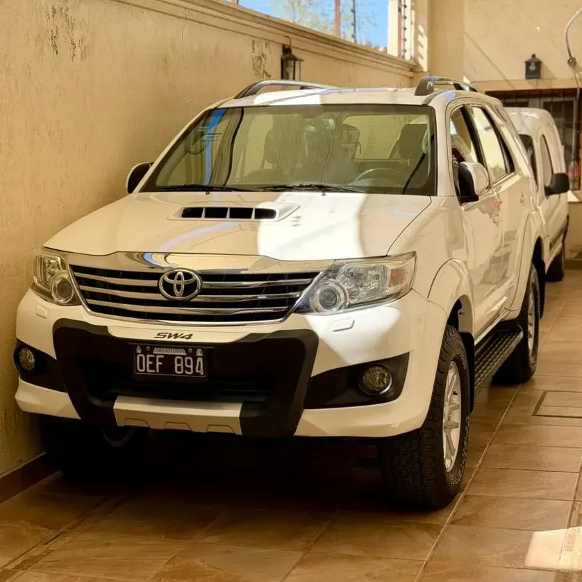 Toyota Hilux SW4 3.0 Srv Leather 171 HP 4x4 5AT