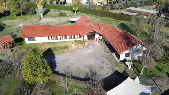 Casa En Venta De 4 Dorm. Palmeras De Lonquén, Isla De Maipo