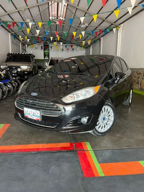 Ford Fiesta Automatico