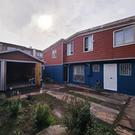 Se Vende Amplia Casa En Avenida Camilo Henríquez, Concepción