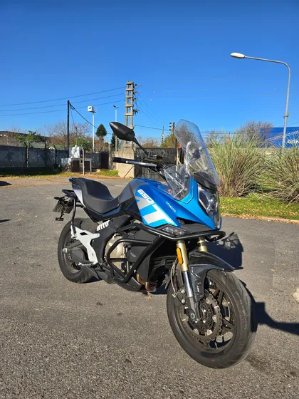Moto Mt650 Titular, Único Dueño. Pocos Kilómetros