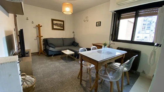 Departamento Amoblado En Alquiler En 47 Entre 2 Y 3, La Plata