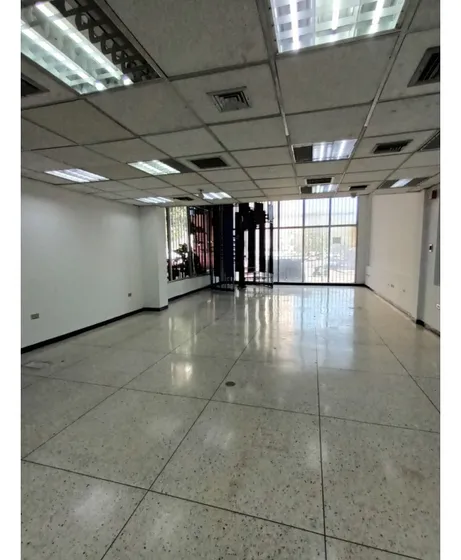Local En  Alquiler En  C.c. Pacífico  Av. Bolivar Maracay