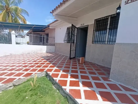 Casa En Venta En Paraparal Urbanización Los Cerritos Municipio Los Guayos Estado Carabobo (am)