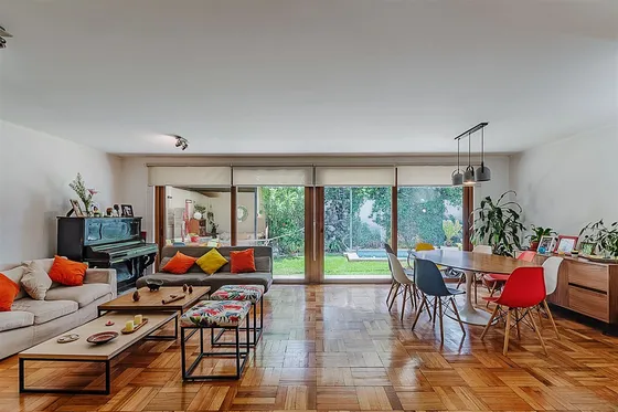 Casa En Venta De 7 Dorm. En Las Condes