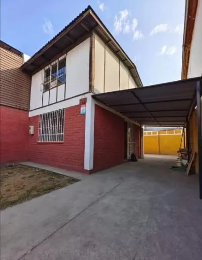 Casa En Venta De 2 Dorm. En Pudahuel