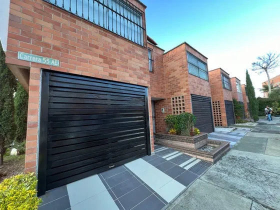 Hermosa Casa Unifamiliar En Venta En Rionegro 